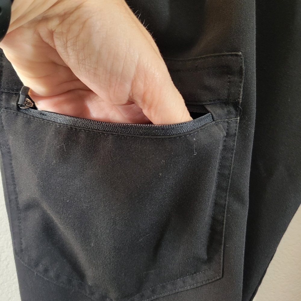 FIGS Zamora black technical collection high rise jogger medical scrub pants - Picture 5 of 12